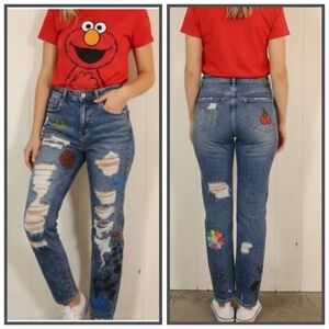 American Eagle Outfitters Colorful Fun Graffiti Distressed Mom Jeans Size 6